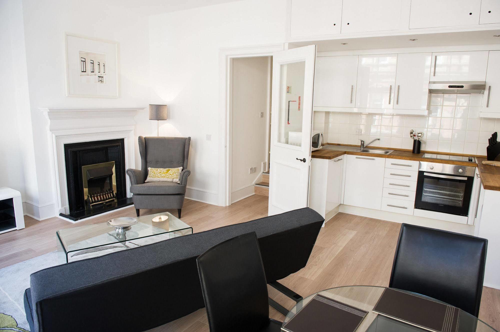 לונדון West End One Apartments מראה חיצוני תמונה